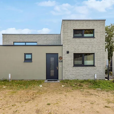 Stunning In Lembruch-duemmer With Kitchen *